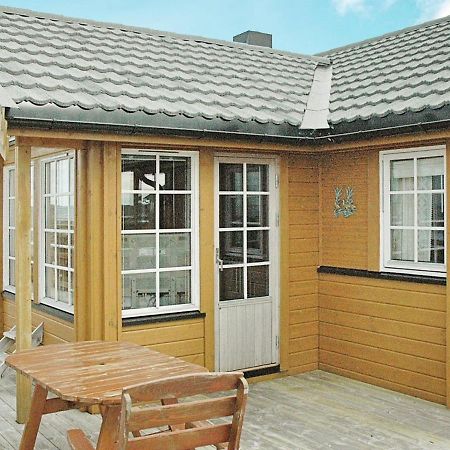 Three-Bedroom Holiday Home In Dyrvik Tuvnes Exteriér fotografie